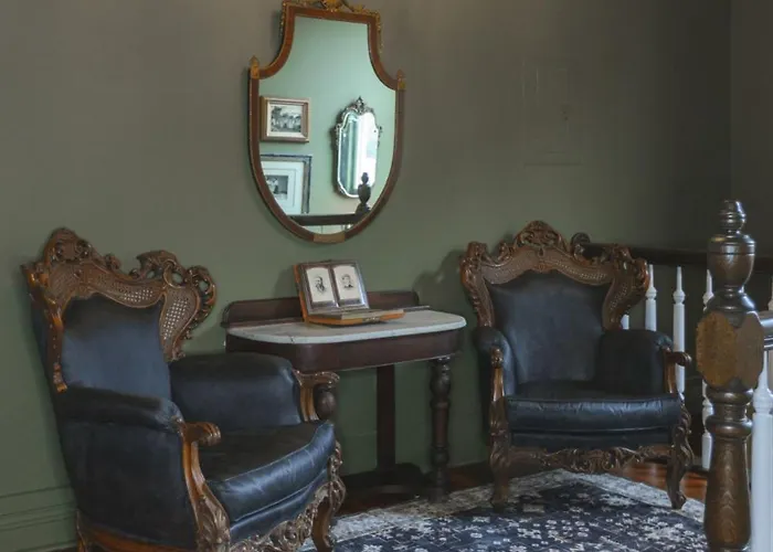 The Gilded Lady- The Gentleman's Apartment Pensacola
